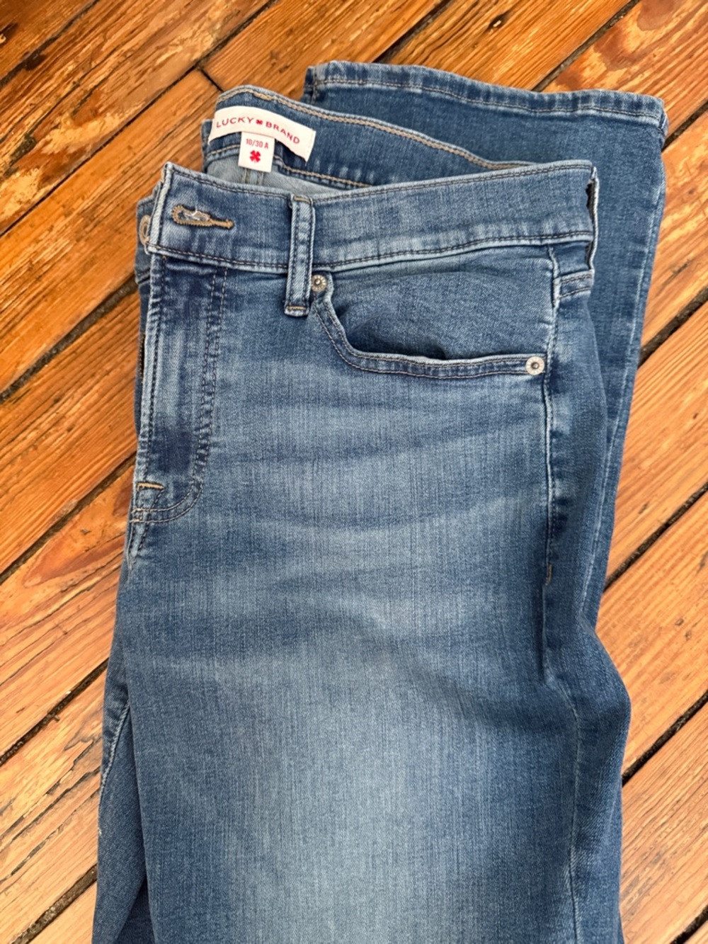 Lucky Brand Sweet Mid Rise Boot Jeans 10/30 A